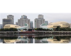 郑州，开始的刚刚好。